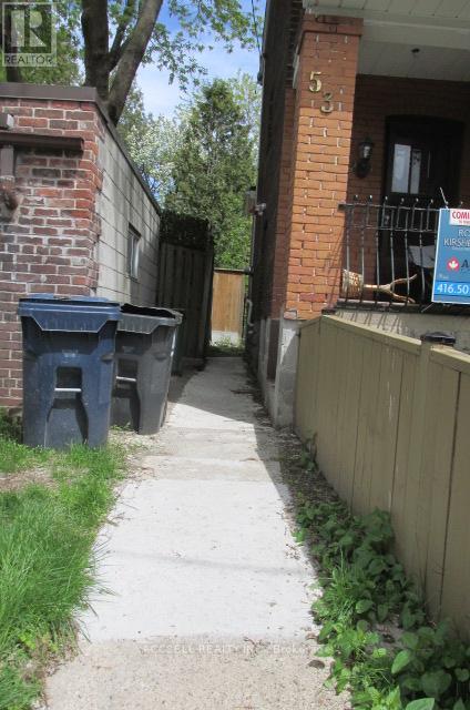 53 ARLINGTON AVENUE N - 18