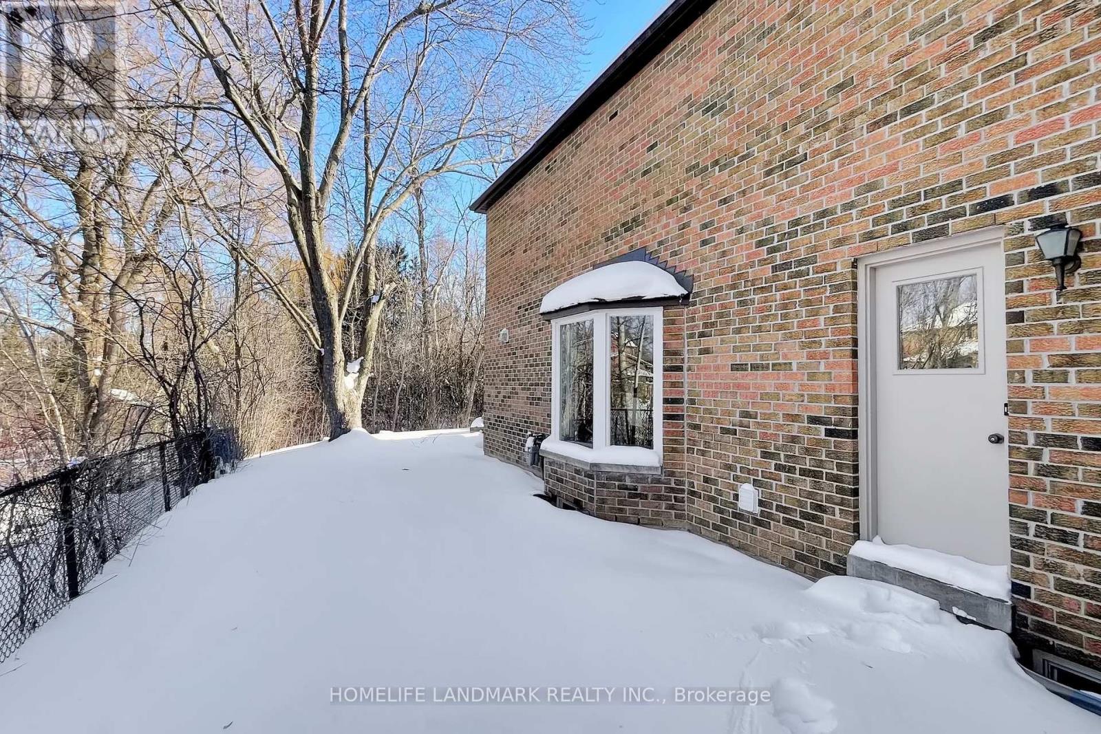 16 WILLIS DRIVE - 36