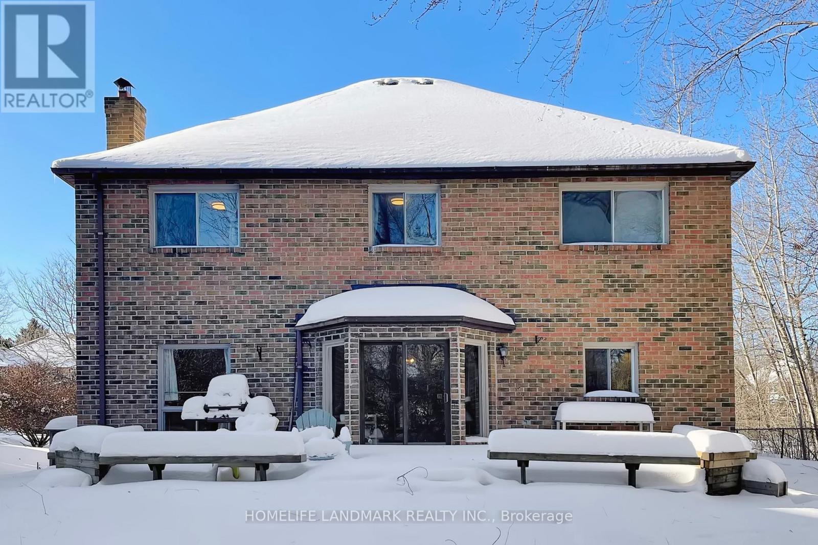 16 WILLIS DRIVE - 32