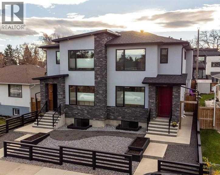 935 Regal Crescent NE - 43