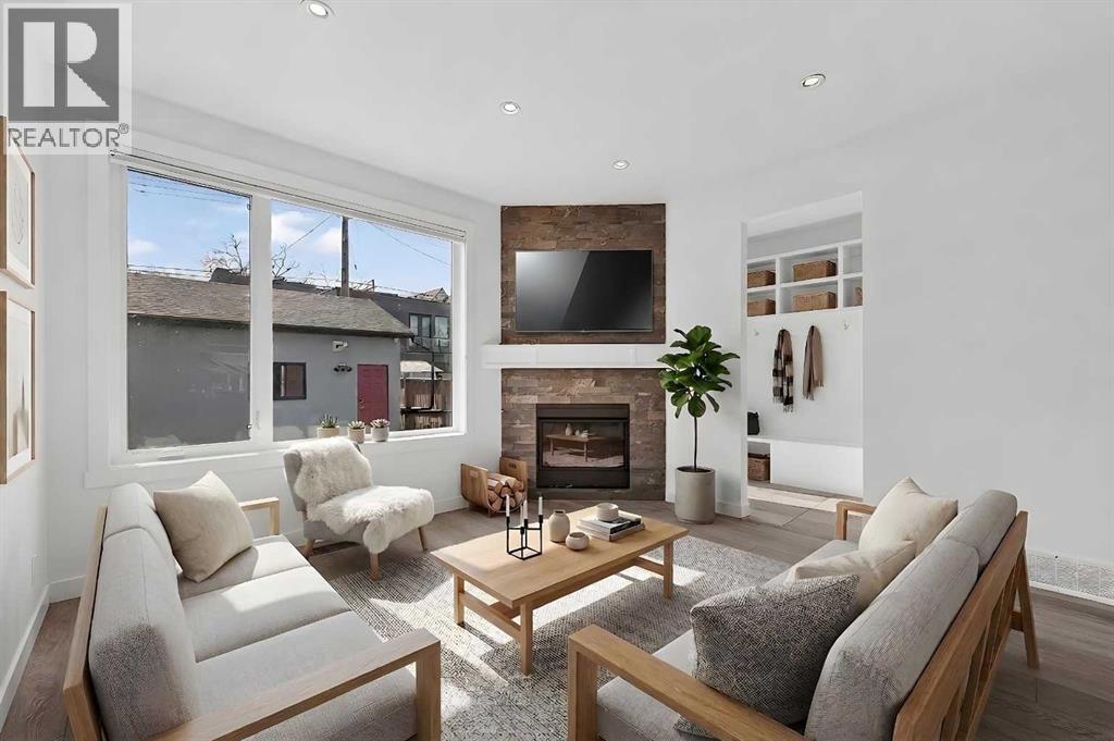 935 Regal Crescent NE - 15