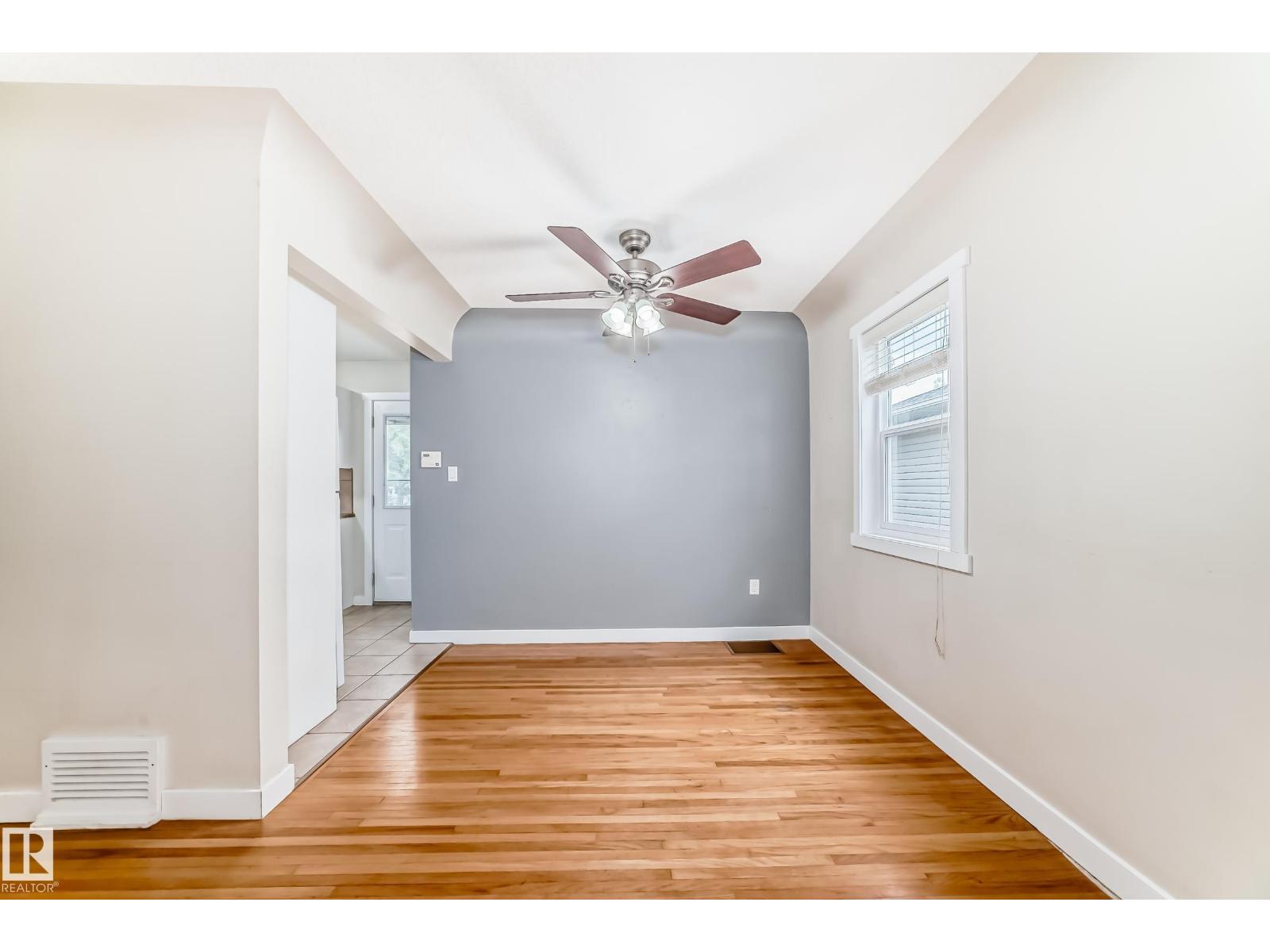 10714 135 ST NW - 11