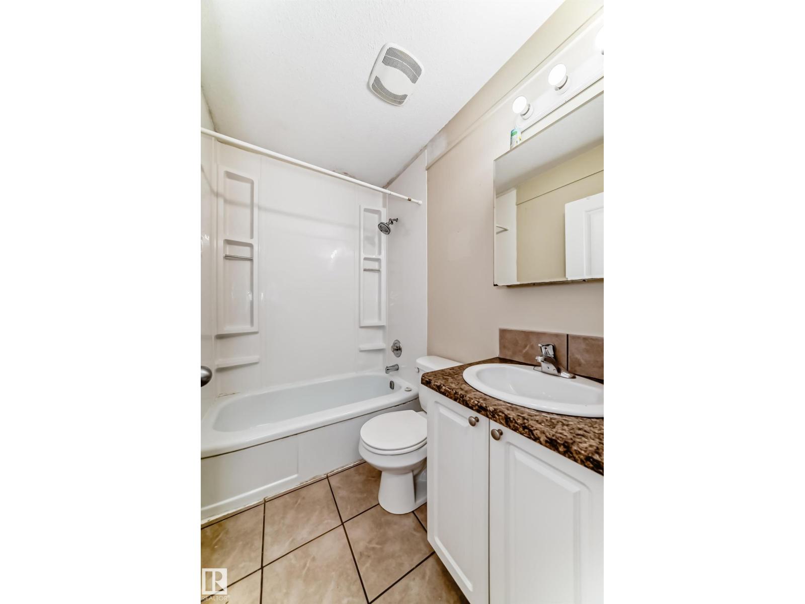 10714 135 ST NW - 26