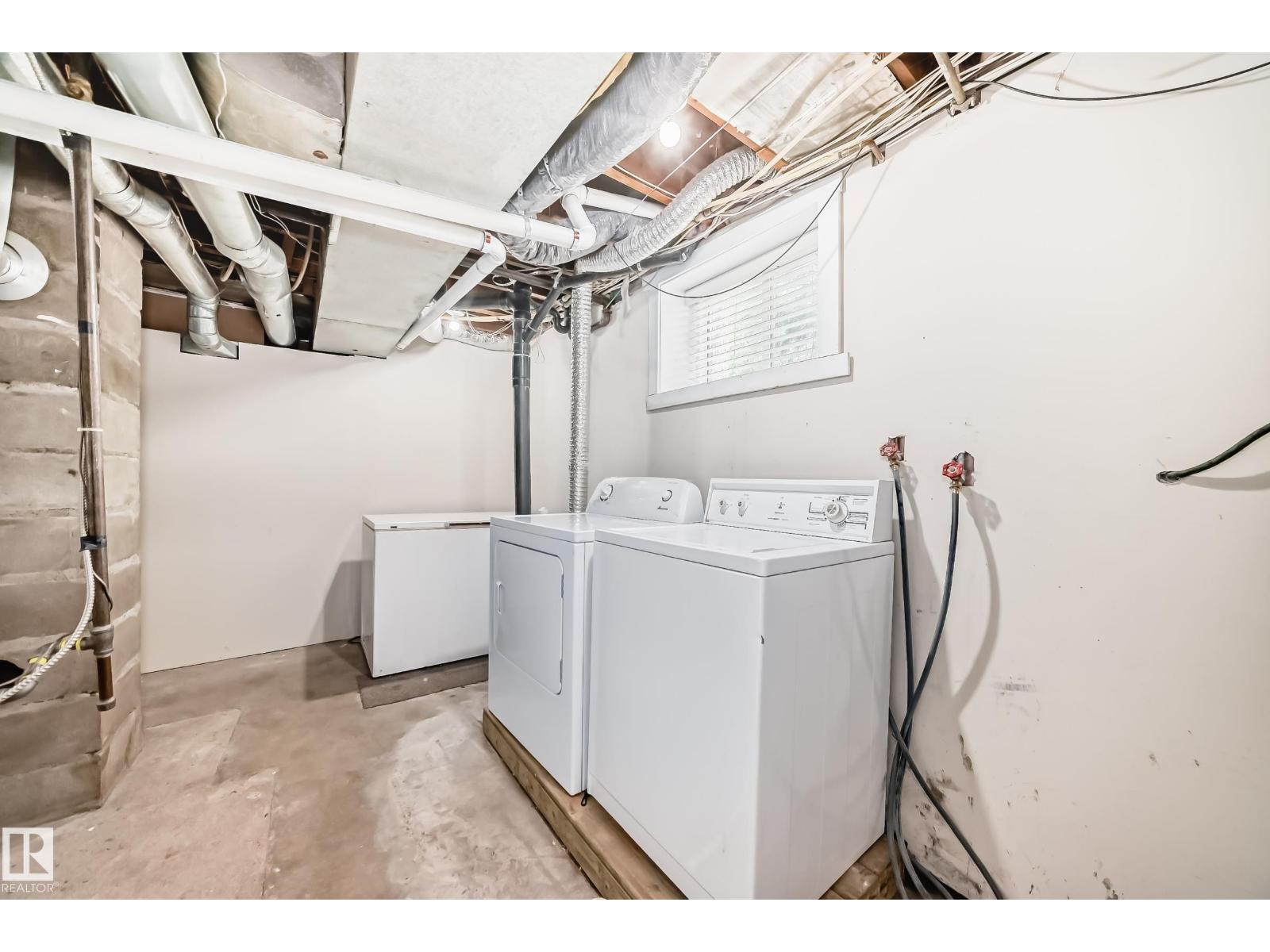 10714 135 ST NW - 36
