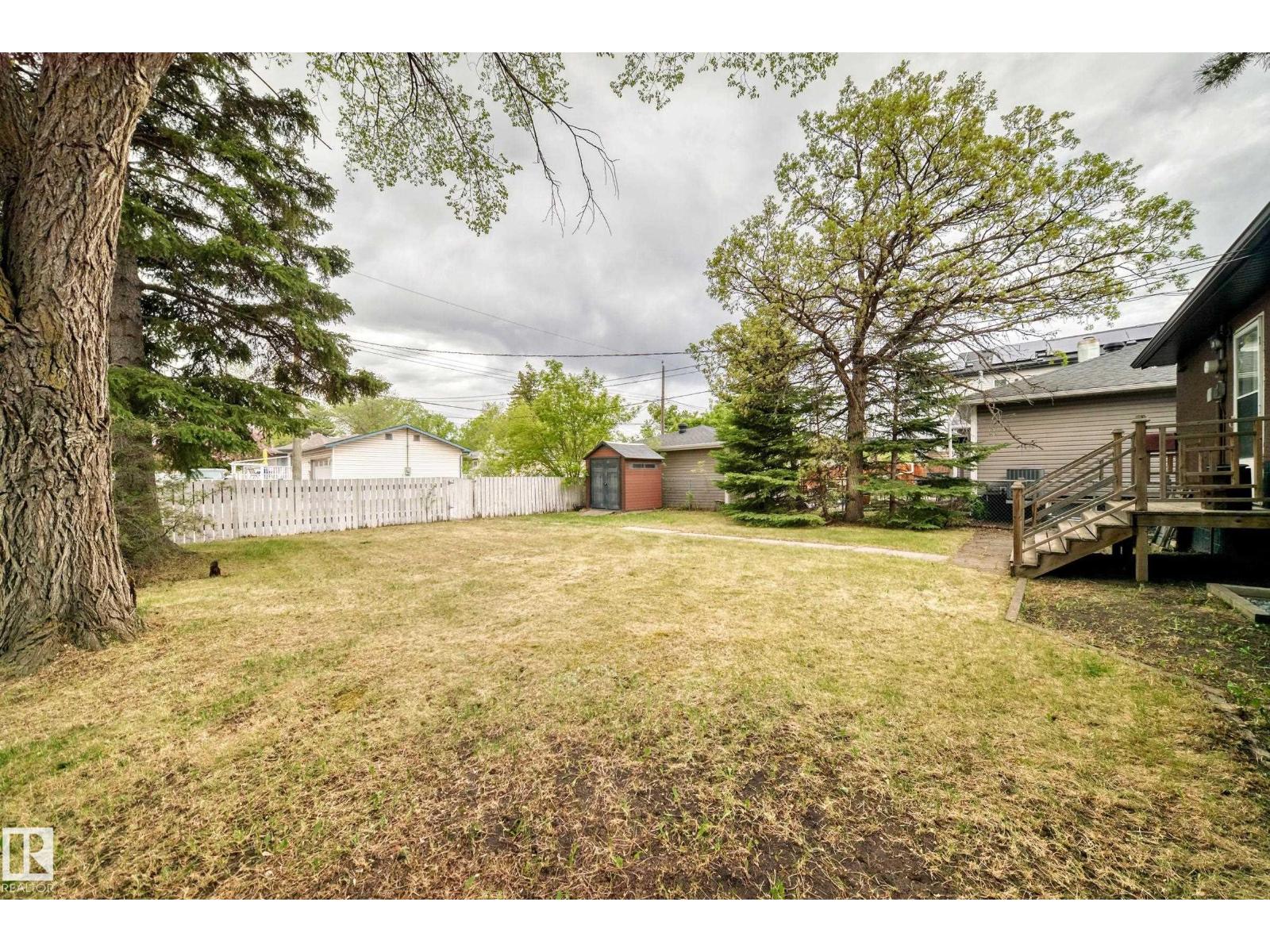 10714 135 ST NW - 37