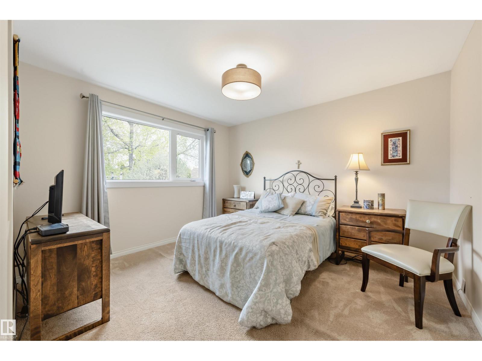 6317 187 ST NW - 17