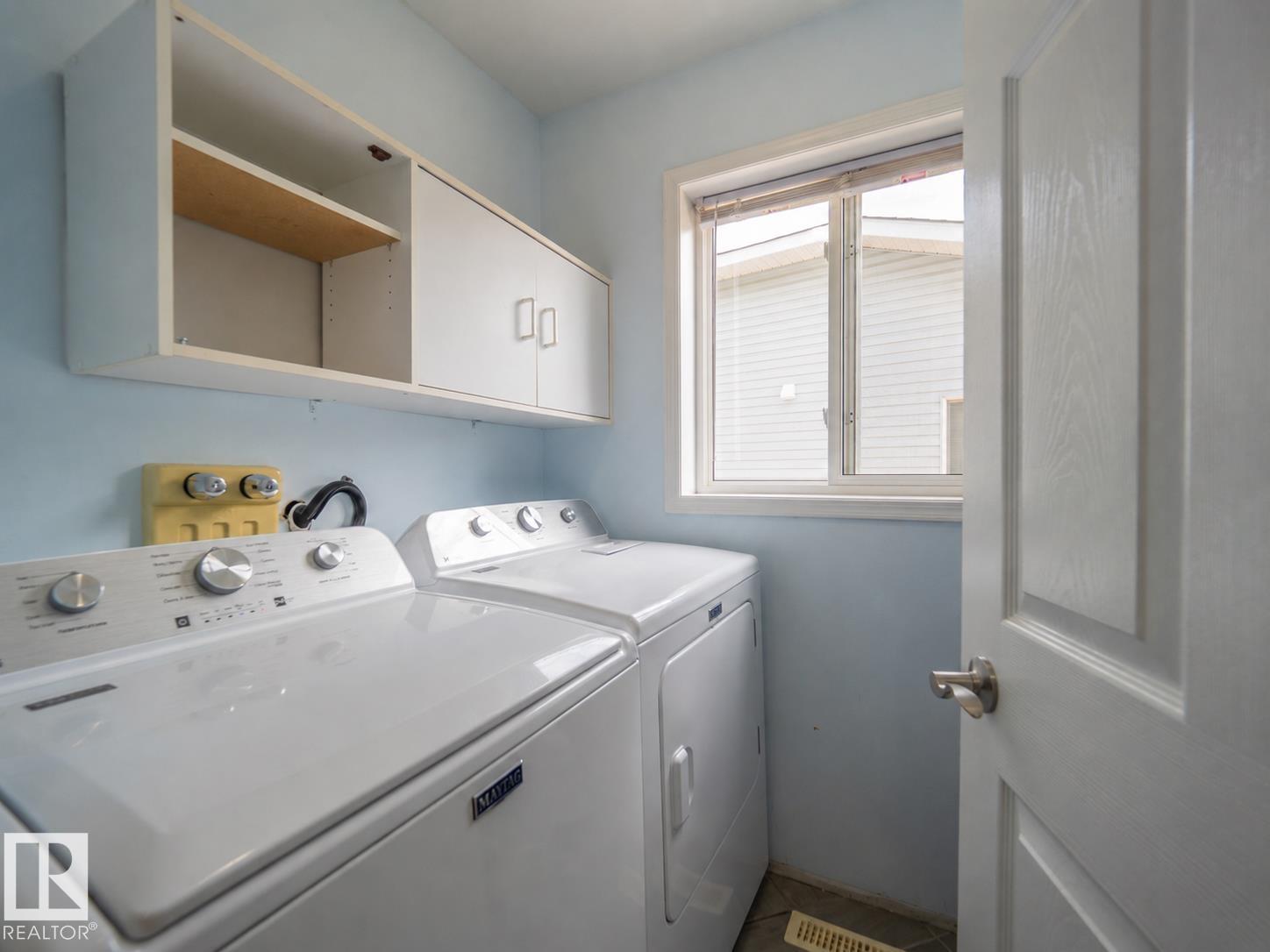 129 REGENCY DR - 14