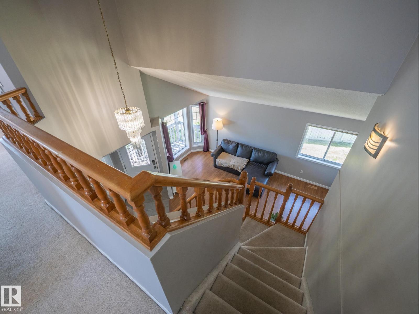 129 REGENCY DR - 16