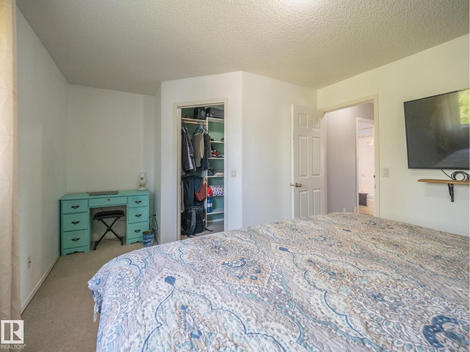 129 REGENCY DR - 18