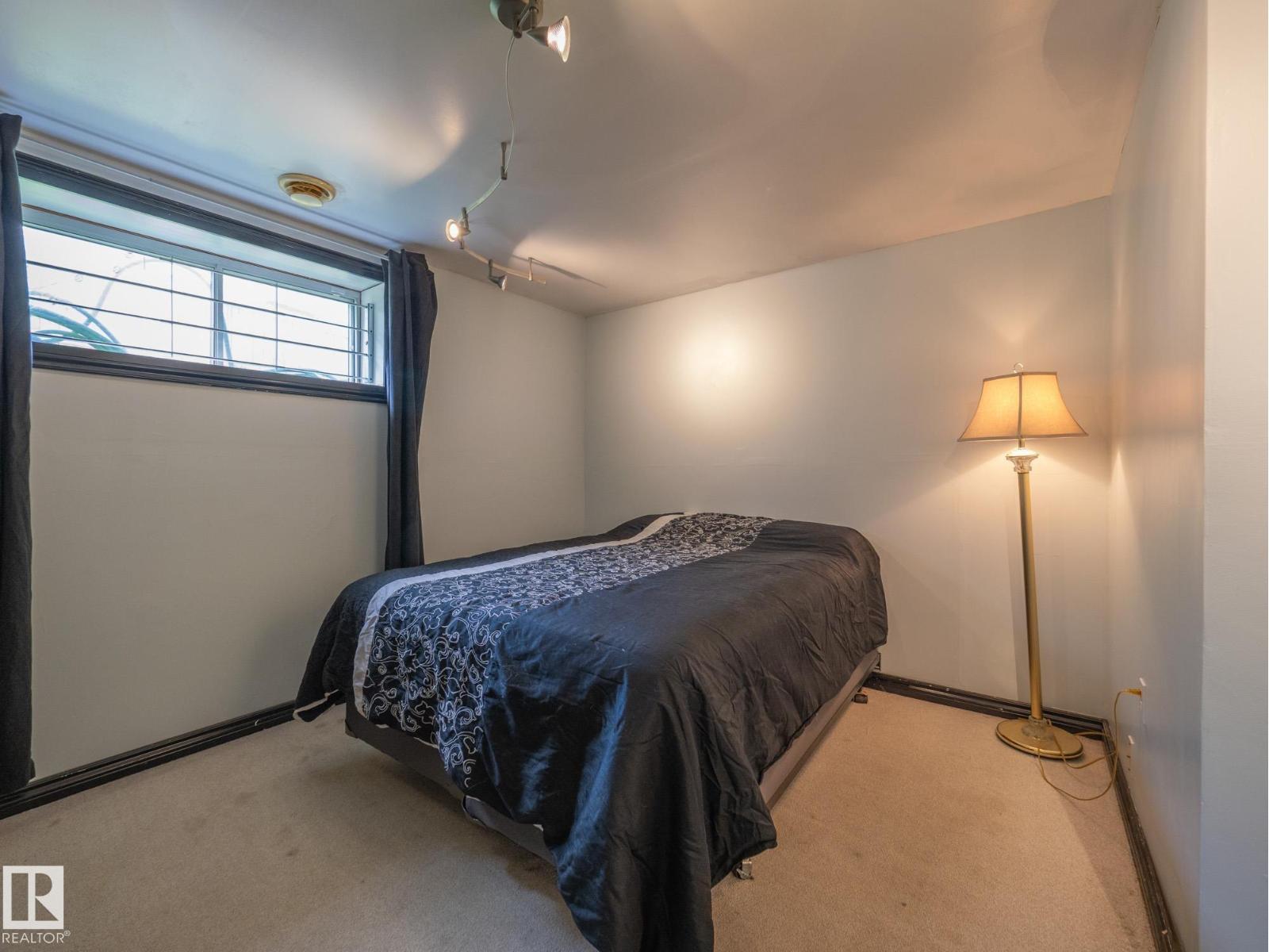 129 REGENCY DR - 26