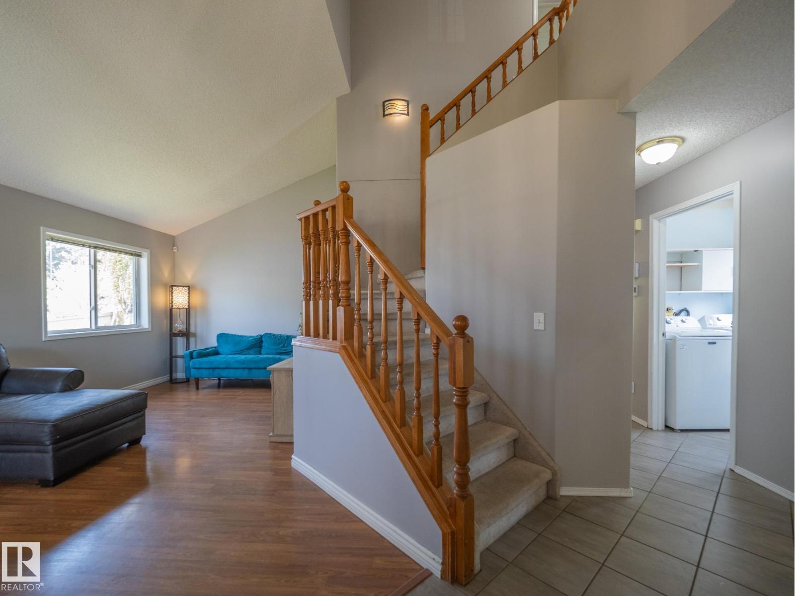 129 REGENCY DR - Image 3
