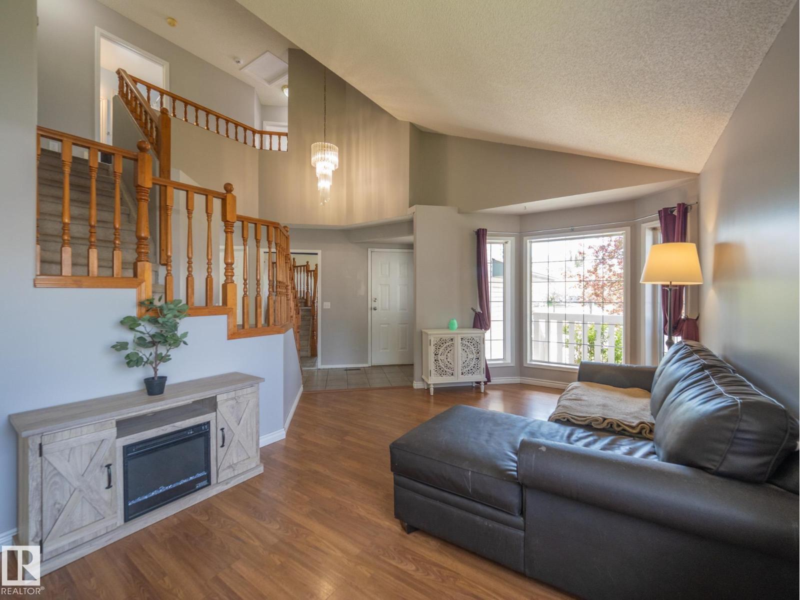 129 REGENCY DR - 5