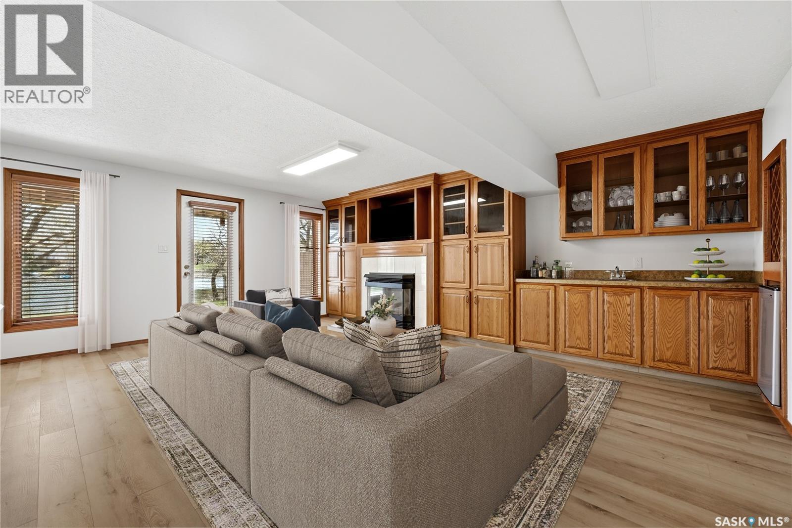 1535 Lee Grayson CRESCENT N - 30