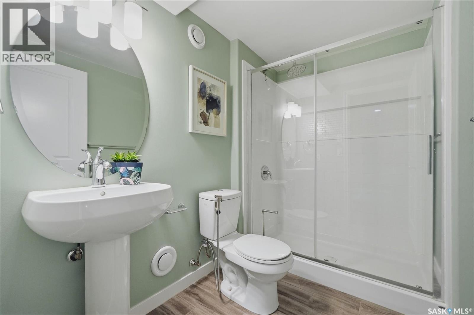 106 Wilkins CRESCENT - 40