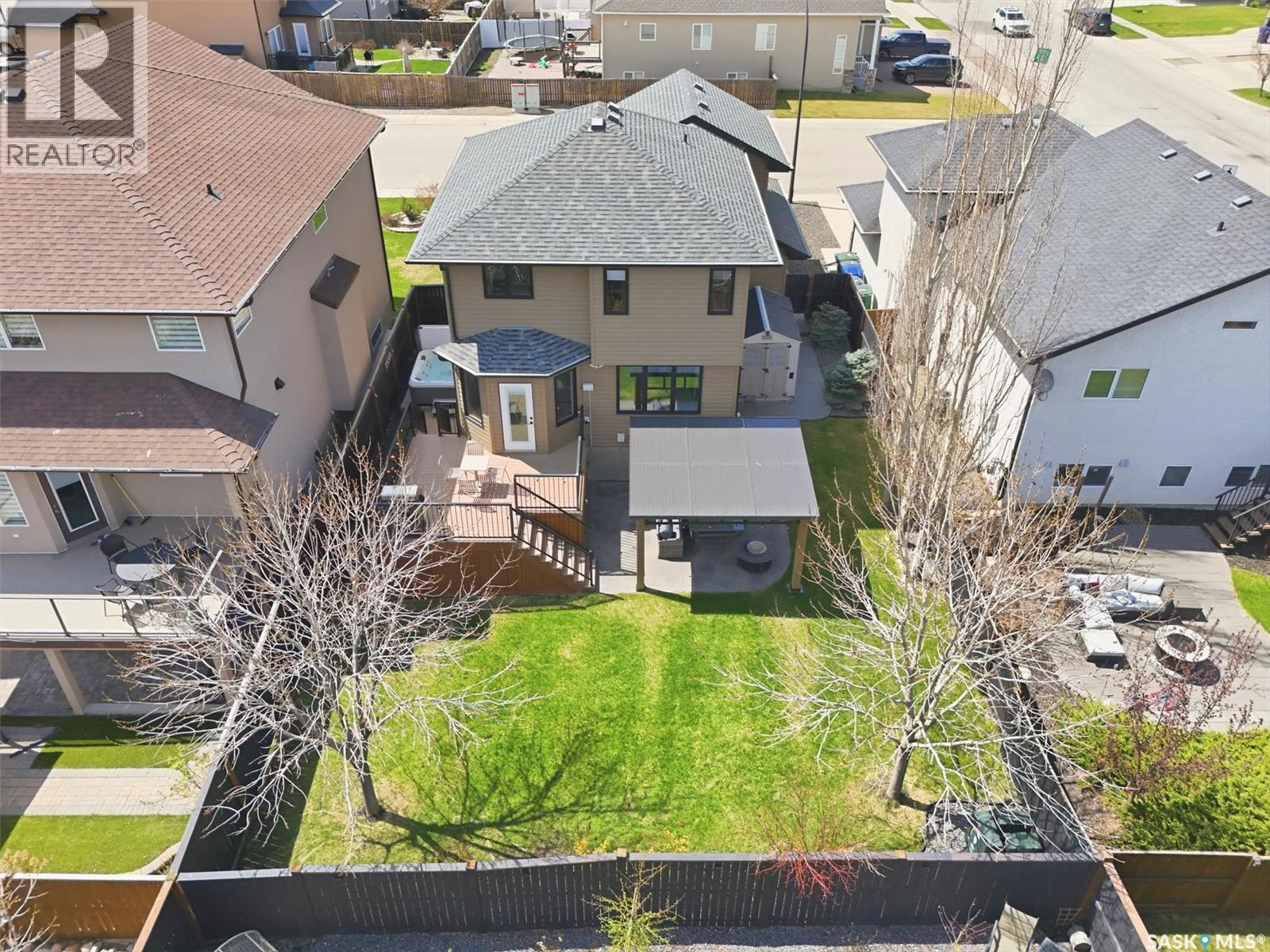 106 Wilkins CRESCENT - 64