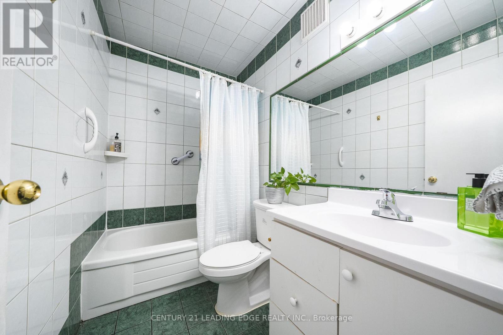 #307 55 SUNNY GLENWAY - 33