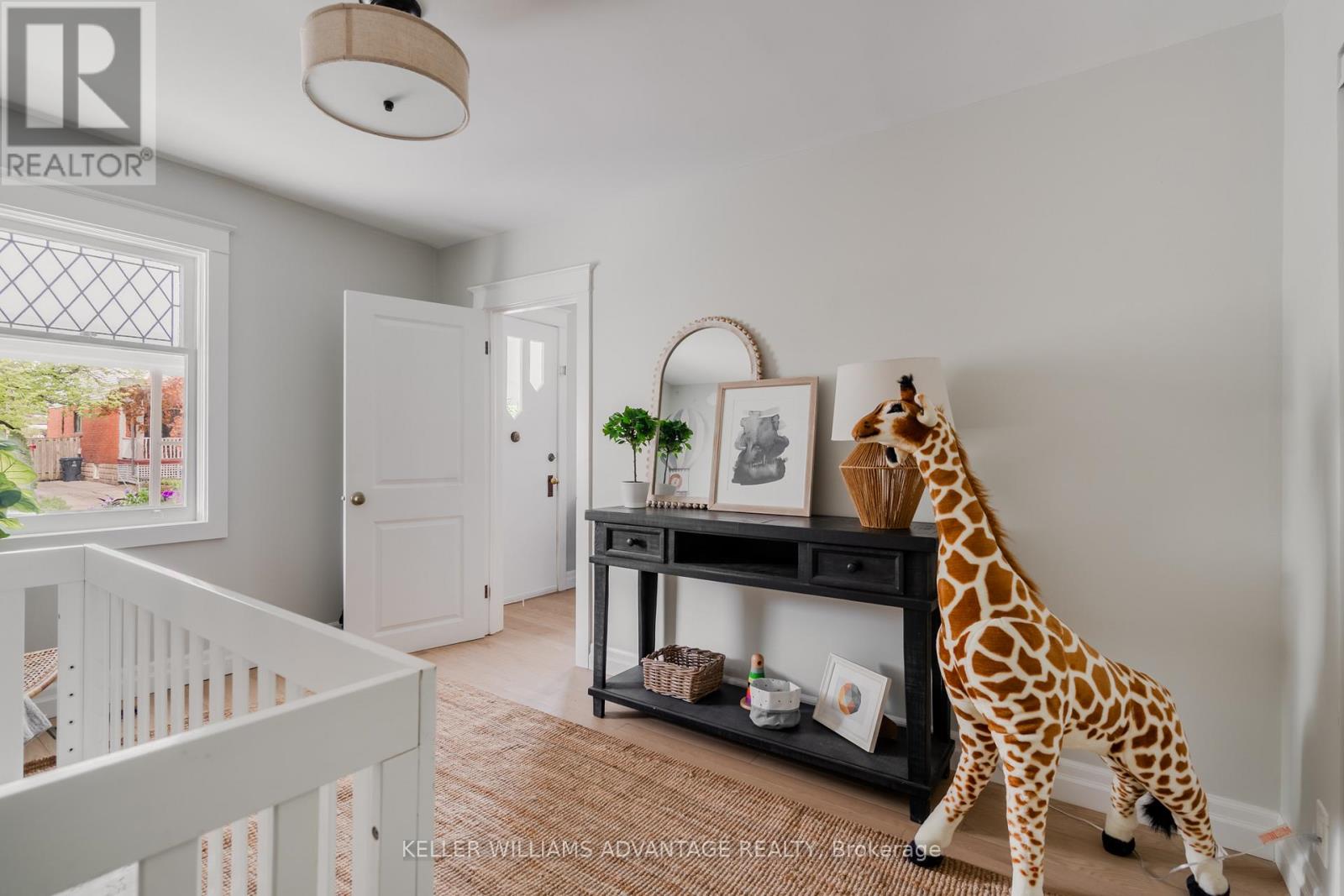 148 WARDEN AVENUE - 17
