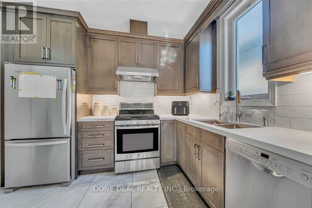 1805 GRAYABBEY COURT - 13