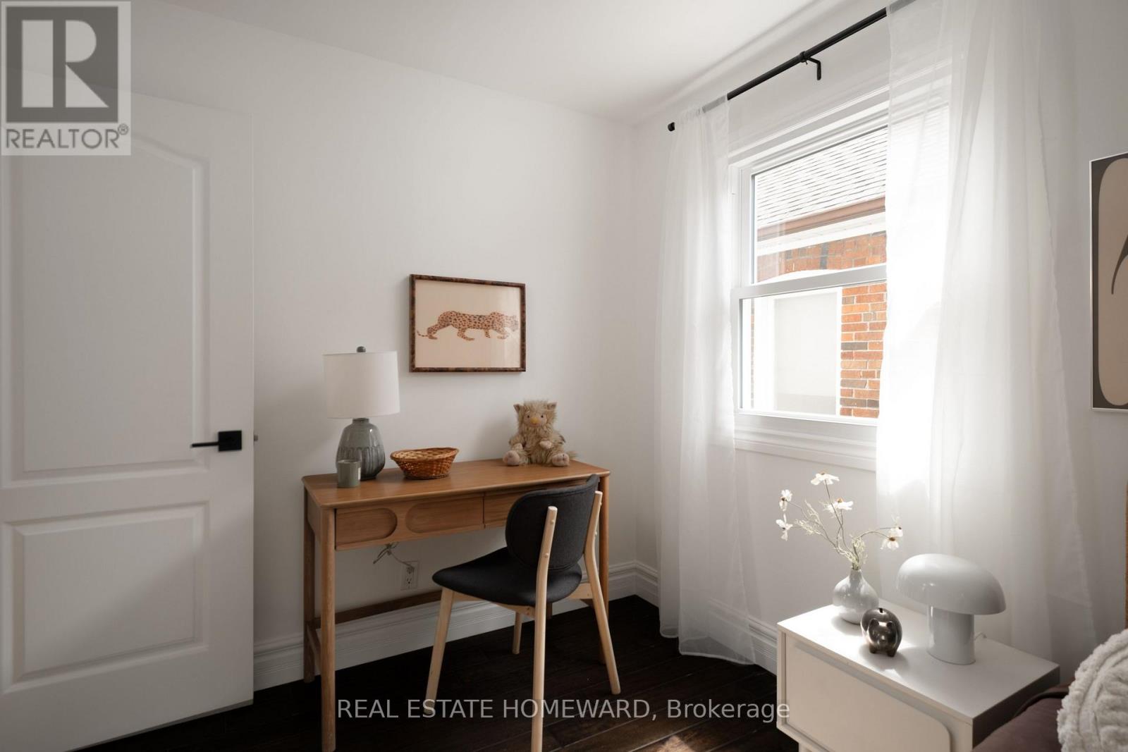 22 KIMBOURNE AVENUE - 24