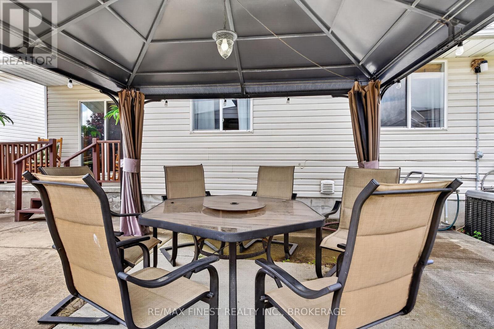 604 FREEMAN CRESCENT - 34