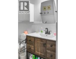 5035 Hansen Court, 108 Mile Ranch, BC V0K2Z0 Photo 12