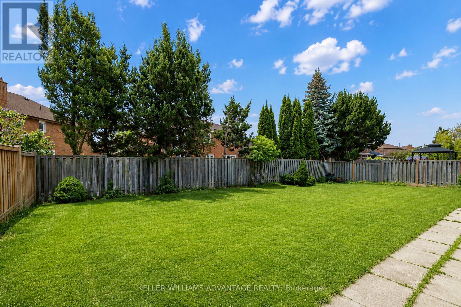 73 HIGHGLEN AVENUE - 33
