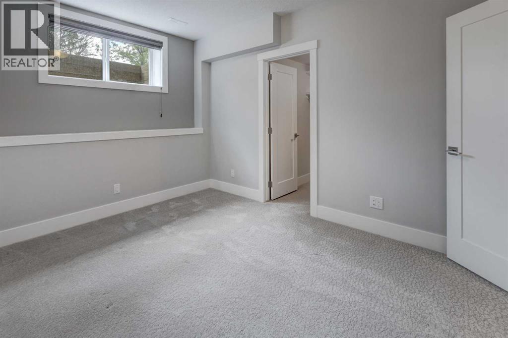 3422 5 Avenue NW - 32