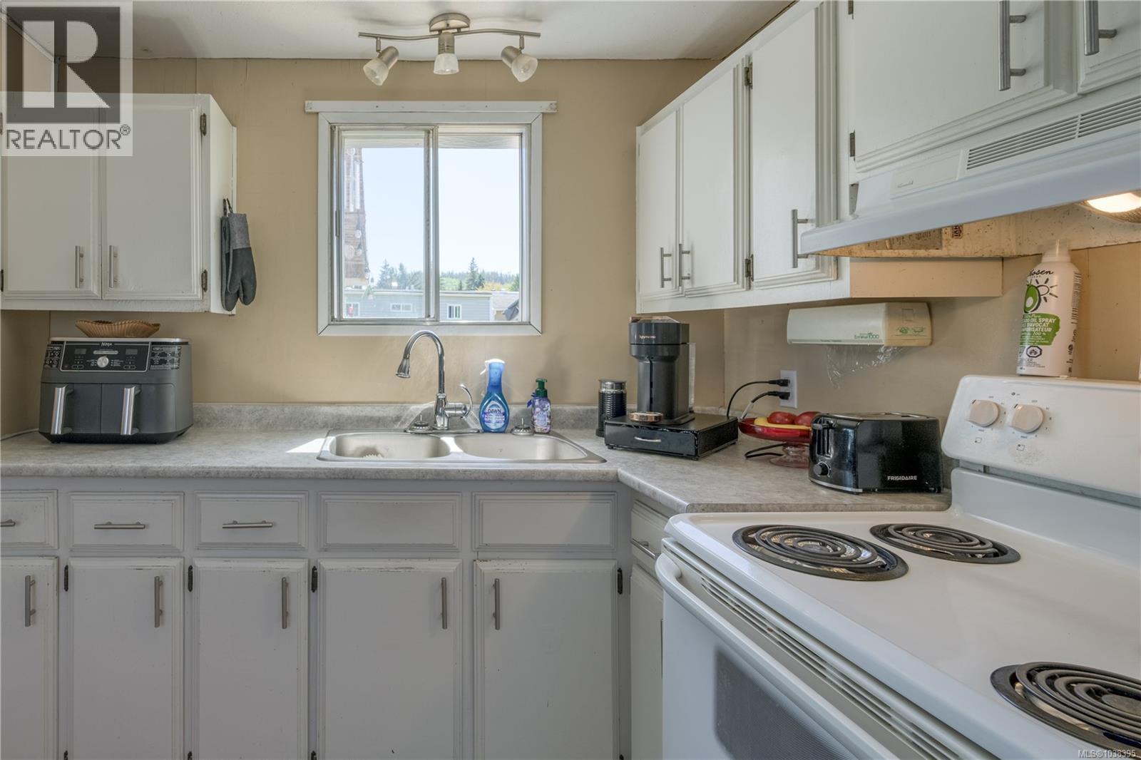 7296 Teakerne Dr - 10