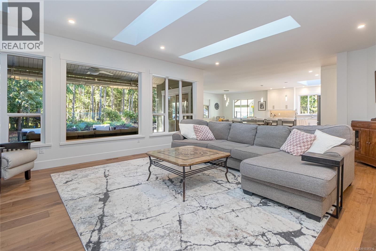 900 Rivers Edge Dr - 10