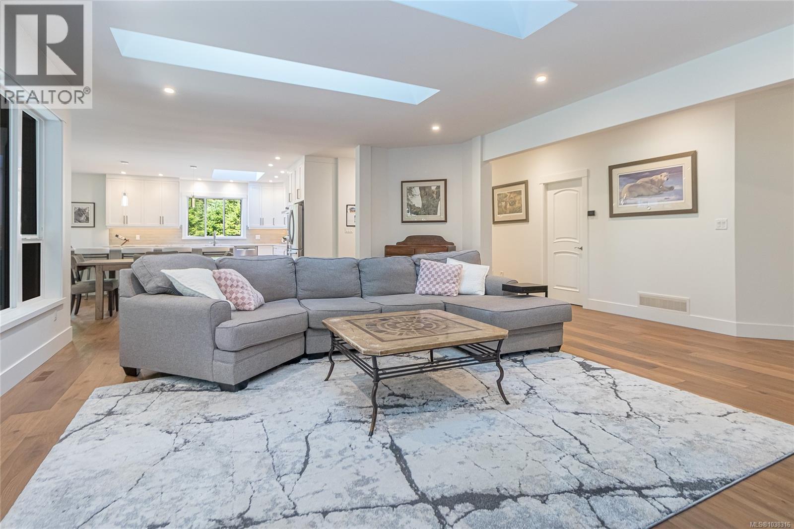 900 Rivers Edge Dr - 11
