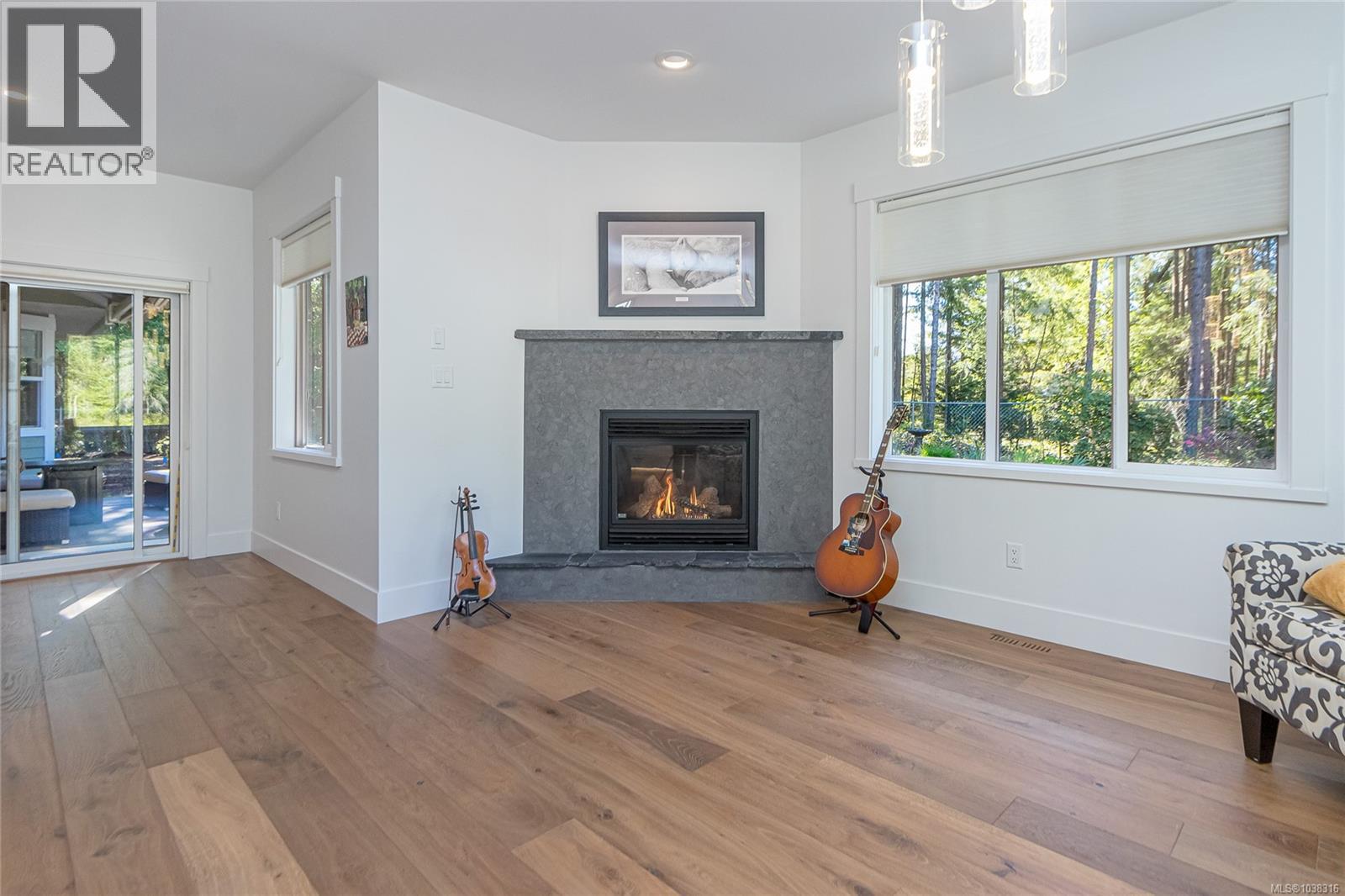 900 Rivers Edge Dr - 23