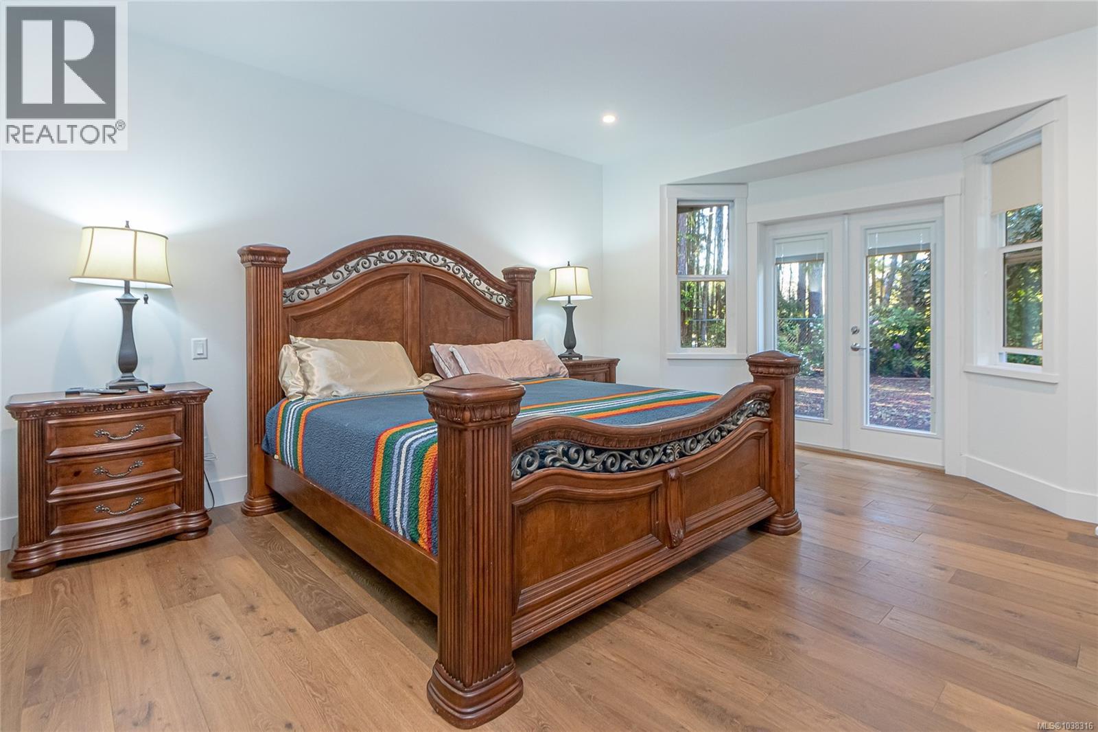 900 Rivers Edge Dr - 24