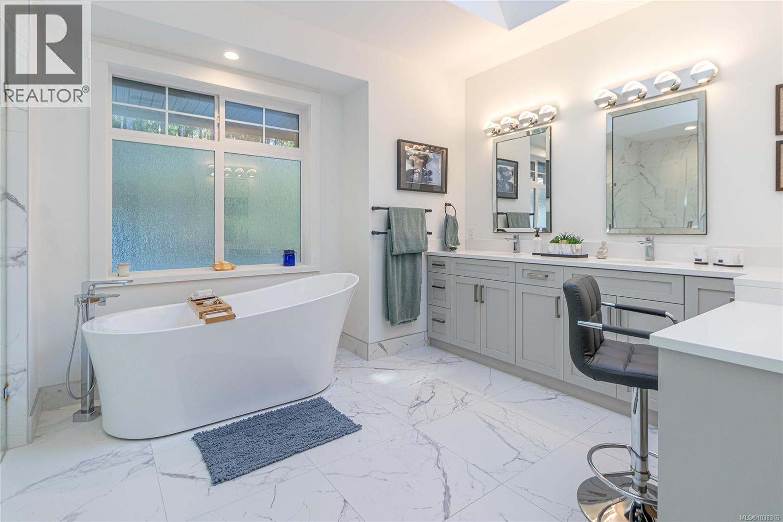900 Rivers Edge Dr - 28