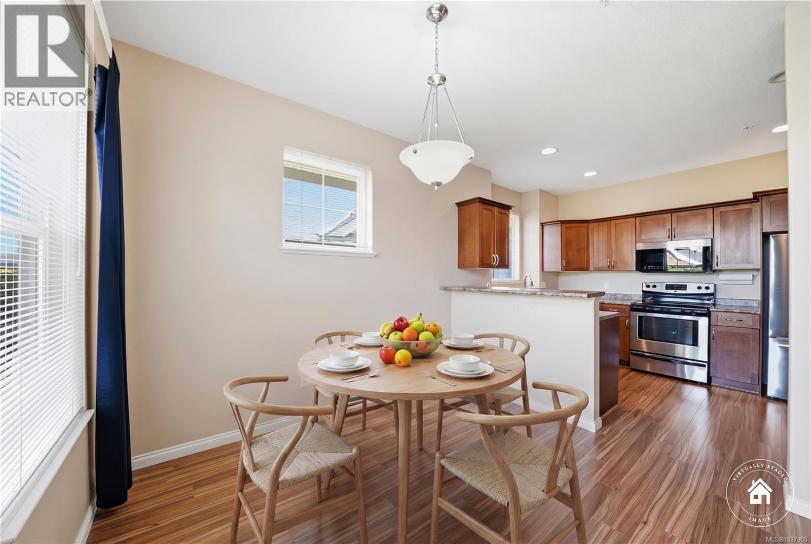 #5 631 Blenkin Ave - 11