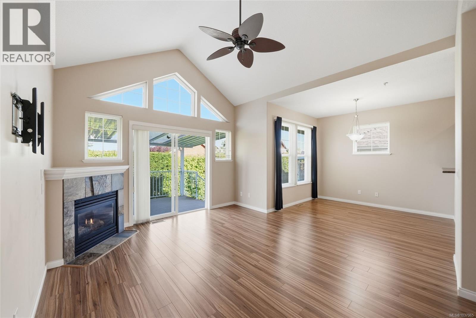 #5 631 Blenkin Ave - 14