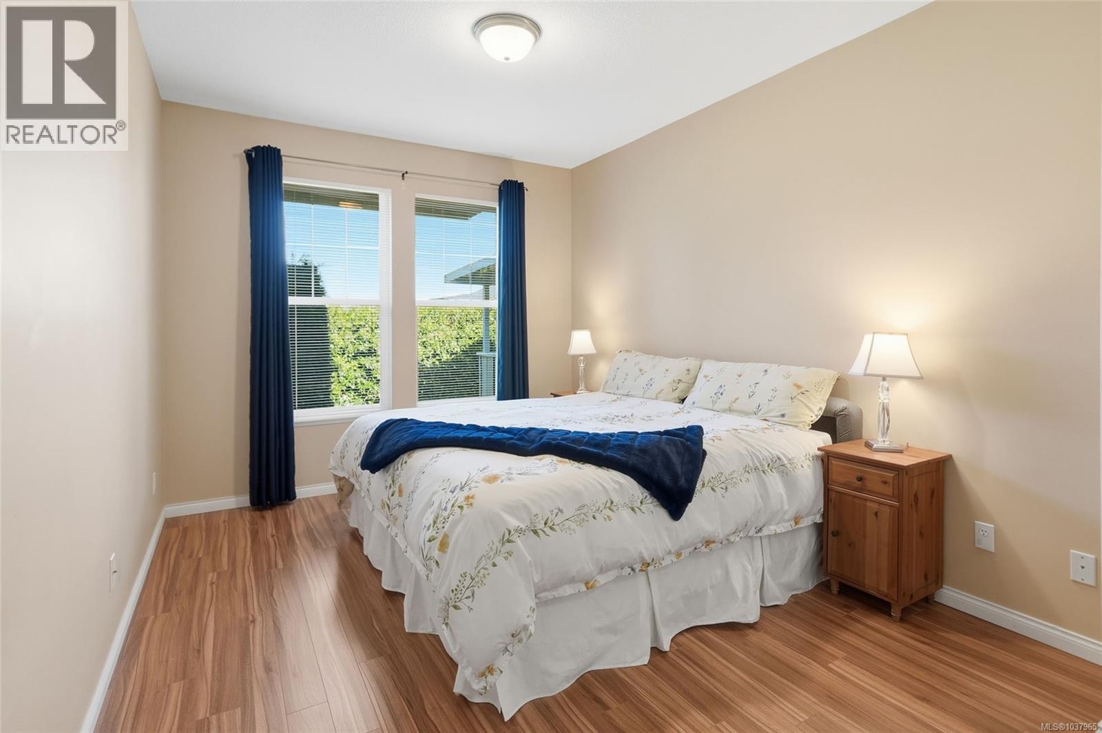 #5 631 Blenkin Ave - 15