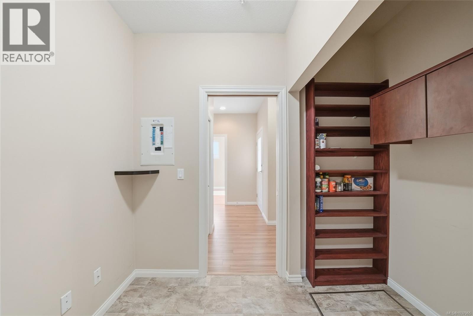 #5 631 Blenkin Ave - 21