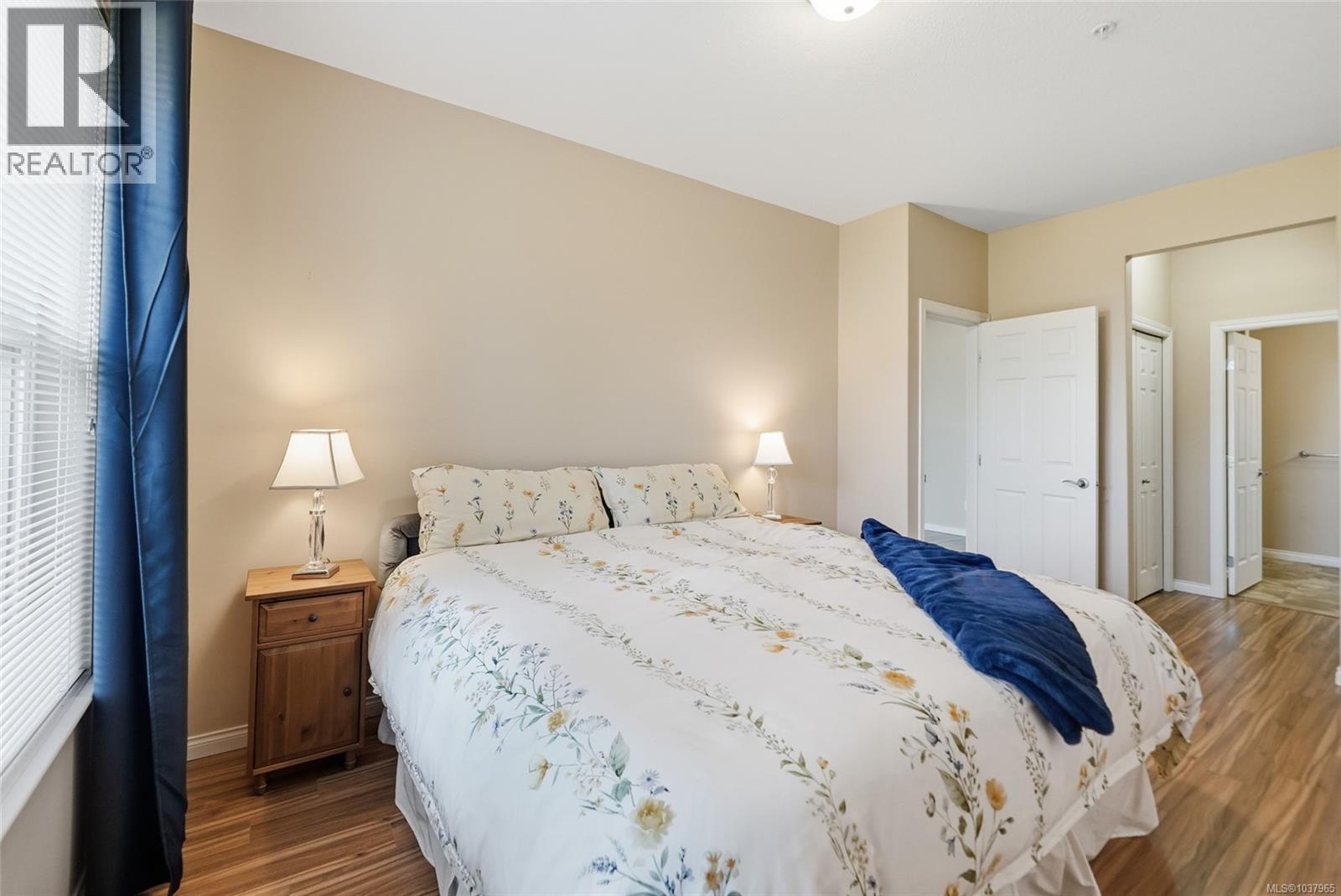 #5 631 Blenkin Ave - 27