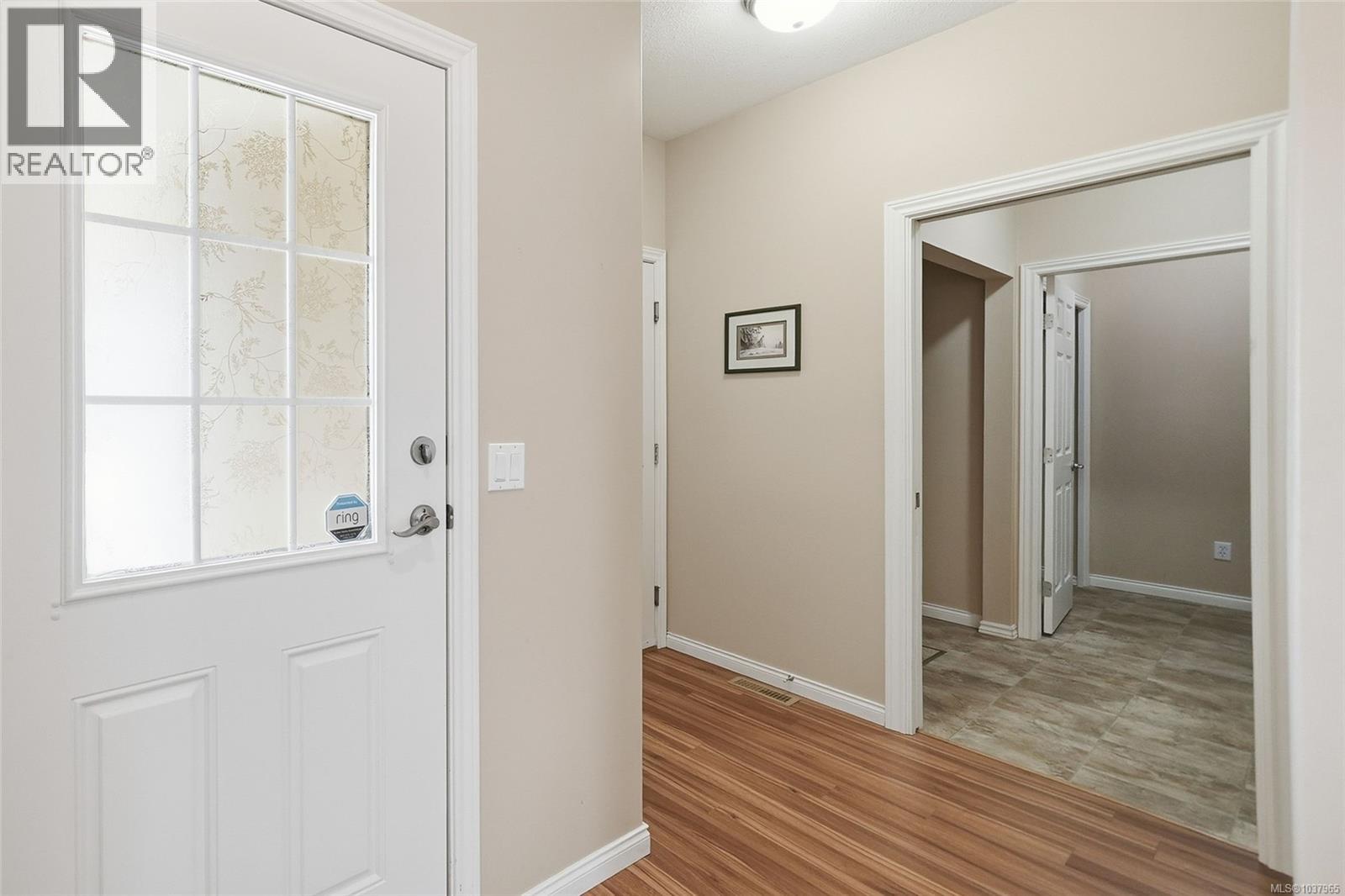 #5 631 Blenkin Ave - 31