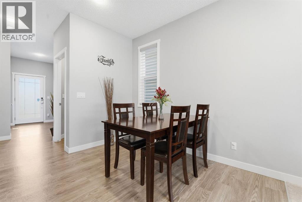 131 Walcrest Way SE - 18