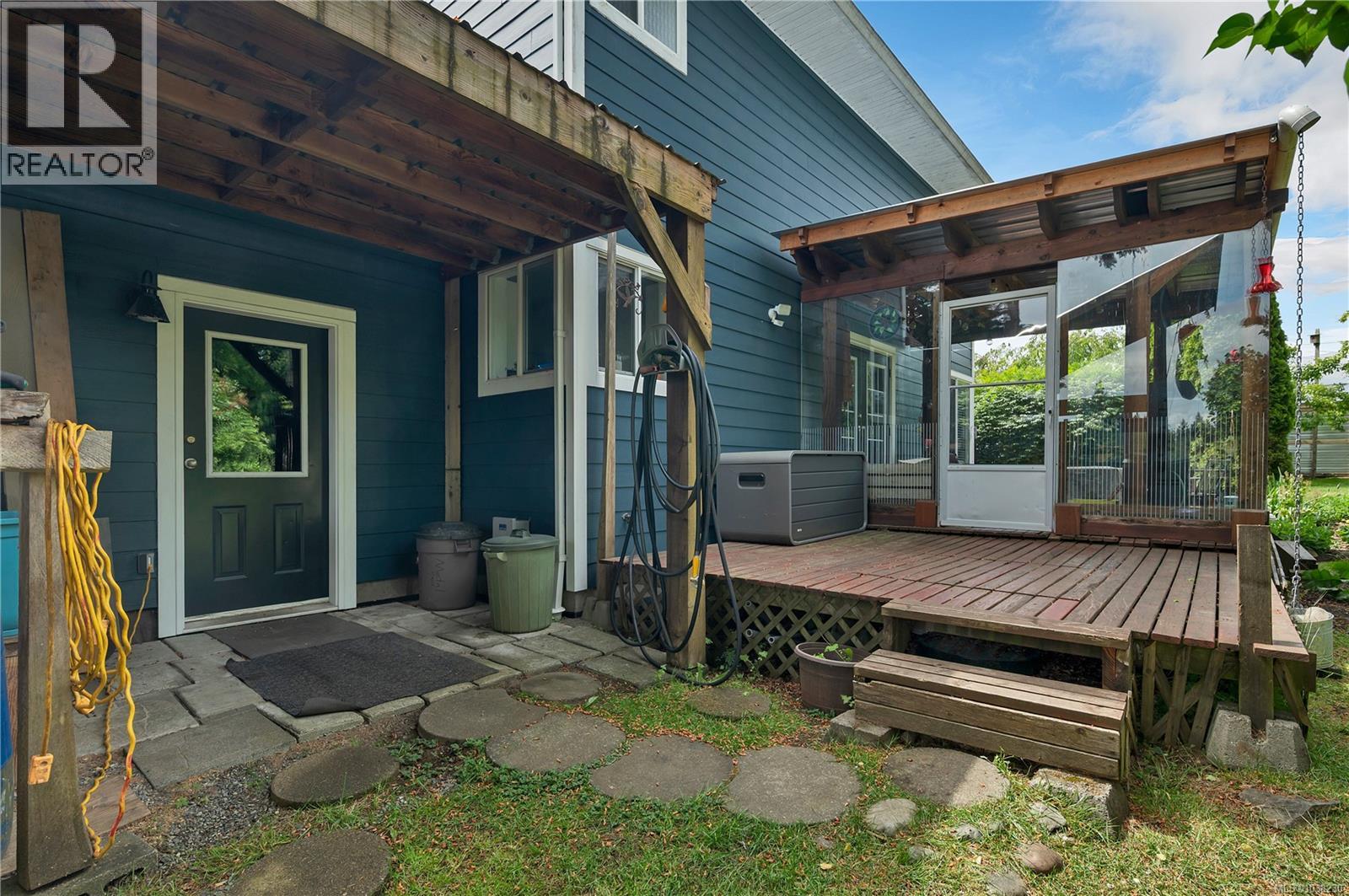 212 Seabreeze Dr - 50