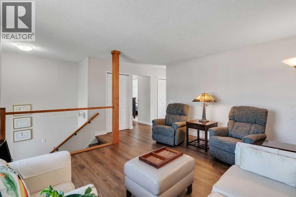20 Ogmoor Crescent SE - 15