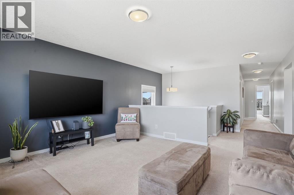 81 Mount Rae Heights - 19