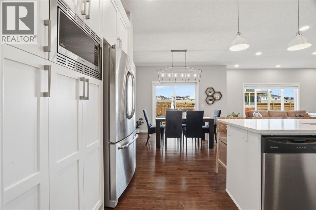81 Mount Rae Heights - 5