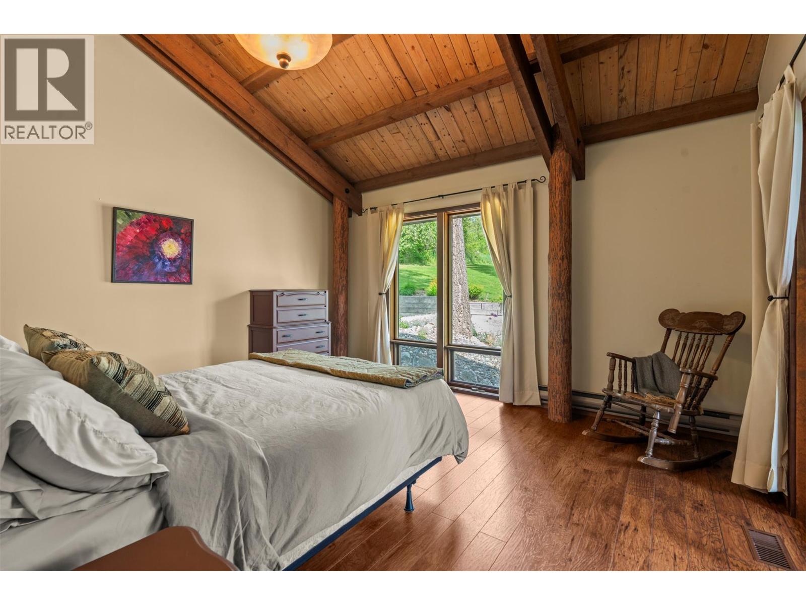 1099 Enderby Mabel Lake Road - 31