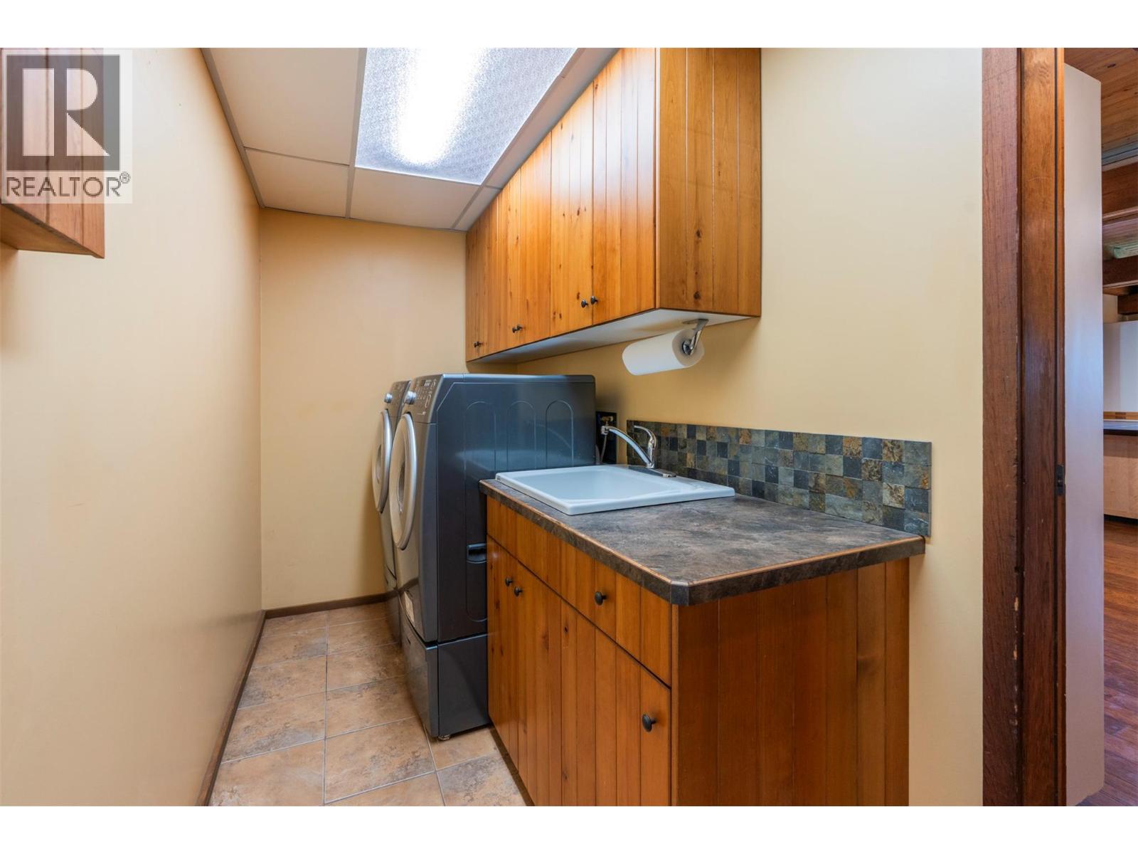 1099 Enderby Mabel Lake Road - 29