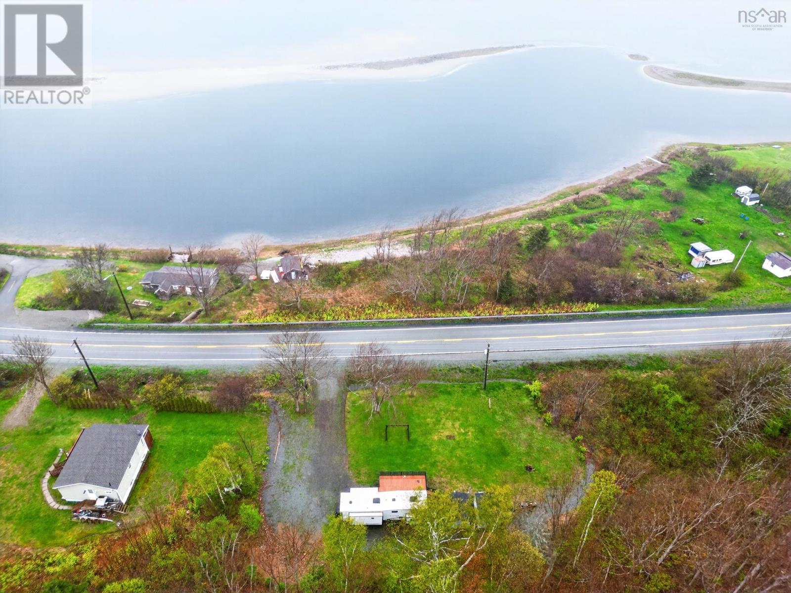 9605 East Bay Highway - 43