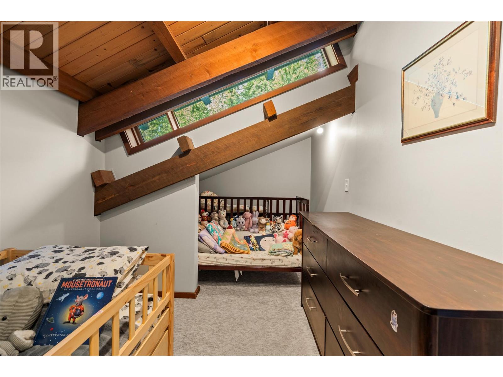1099 Enderby Mabel Lake Road - 43