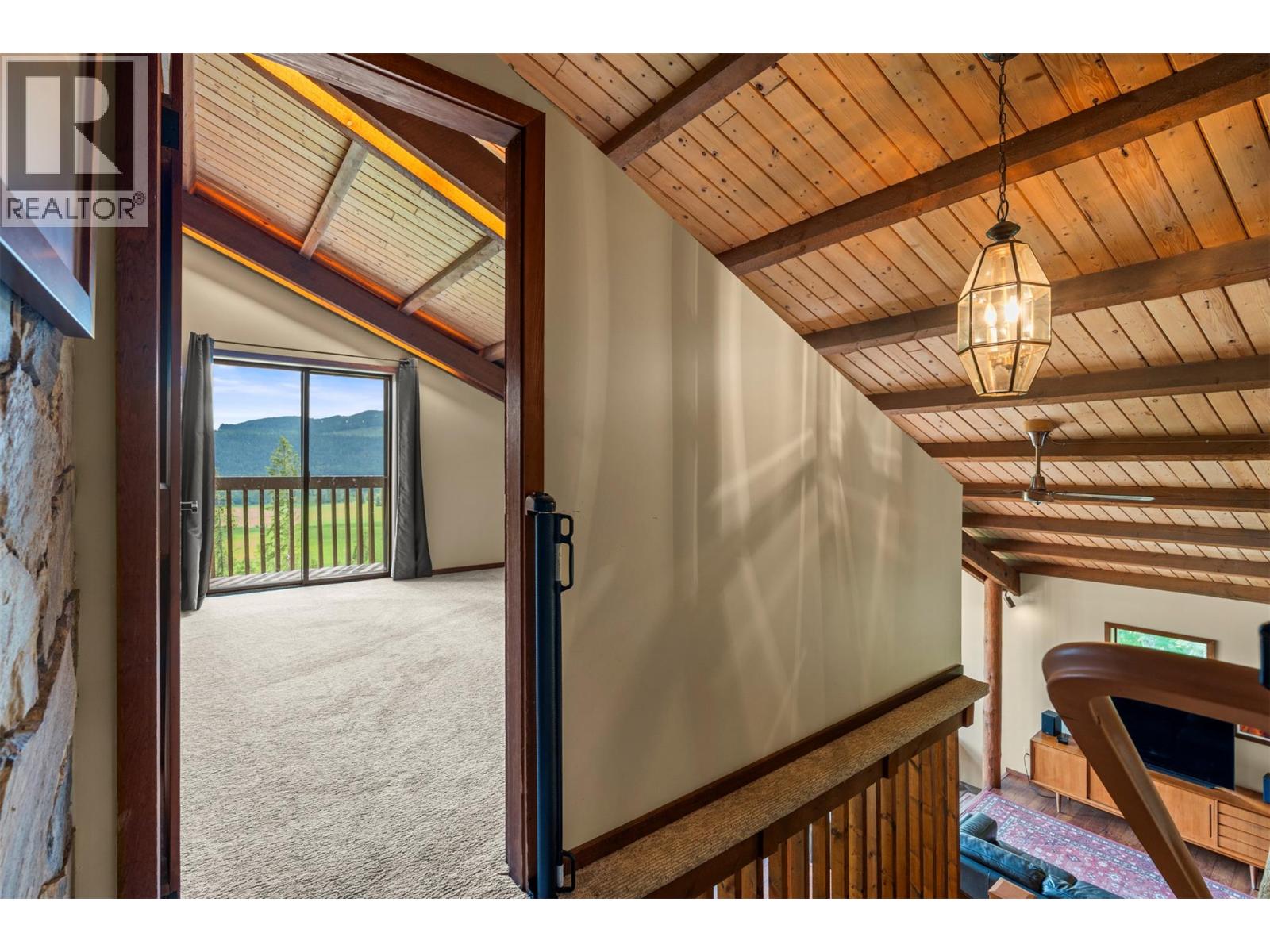 1099 Enderby Mabel Lake Road - 47