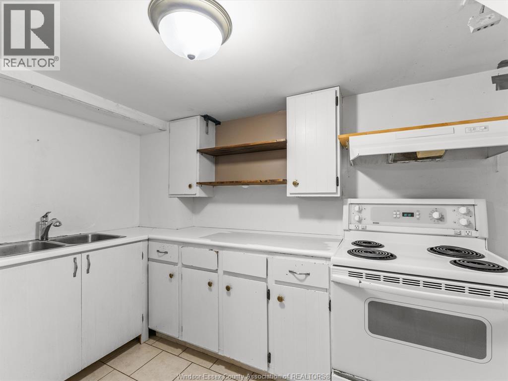 962 MERRITT - 21